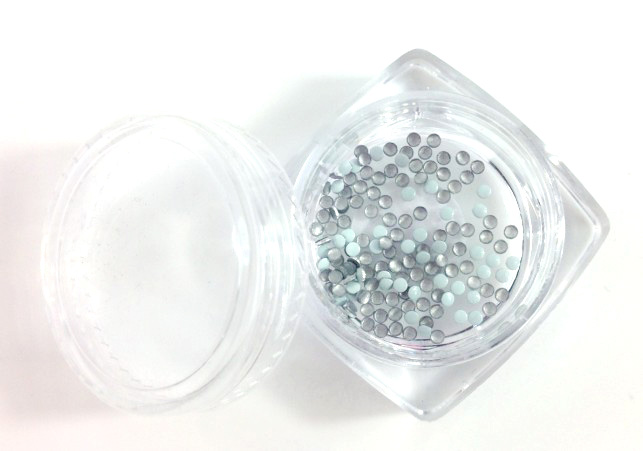 Kör alakú szegecs 100db 15-64