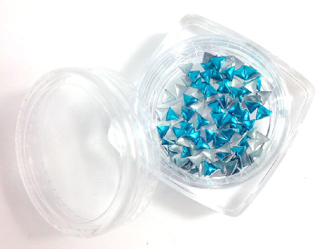 Háromszög alakú szegecs 50db 3-30-29