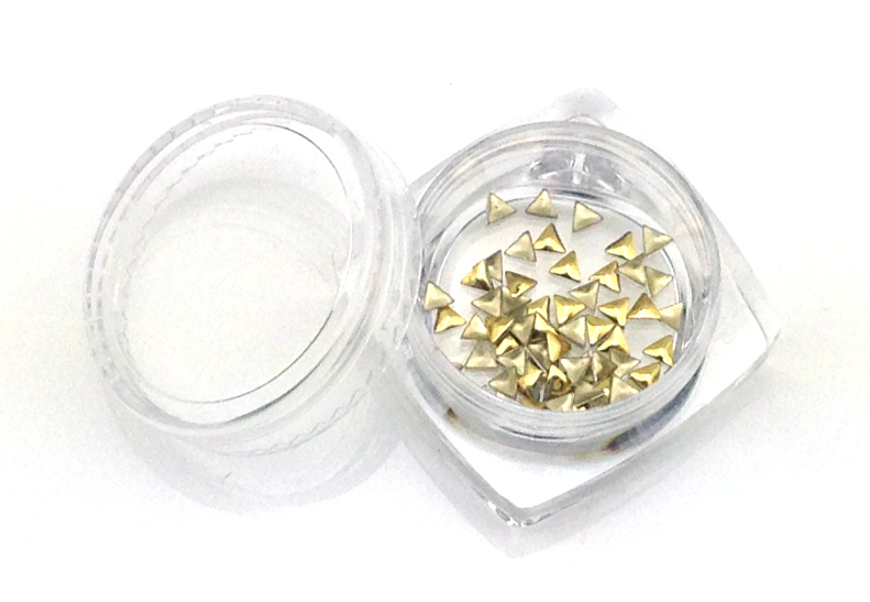 Háromszög alakú szegecs 50db 3-30-2